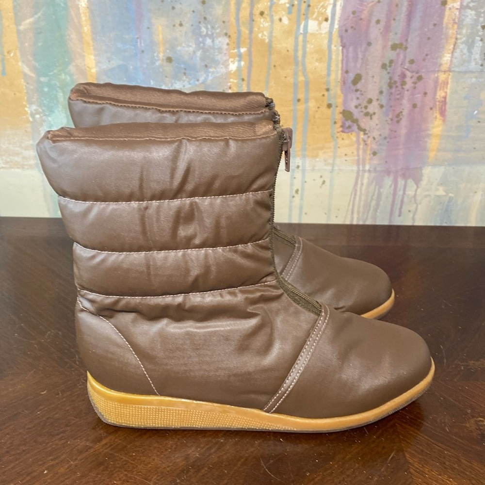 Naturalizer Slip-On Zip Front Closure Brown Wedge  Boots  women 7